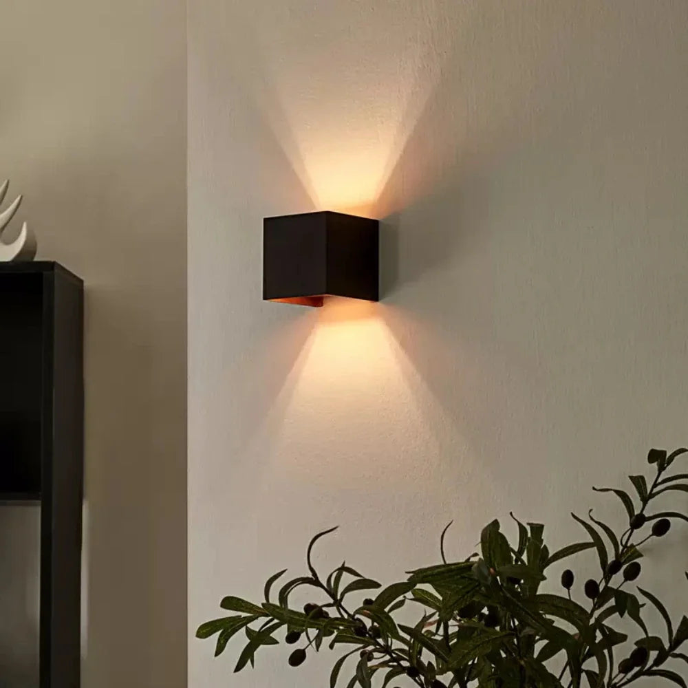 LUMARO Regulowana Lampa Ścienna