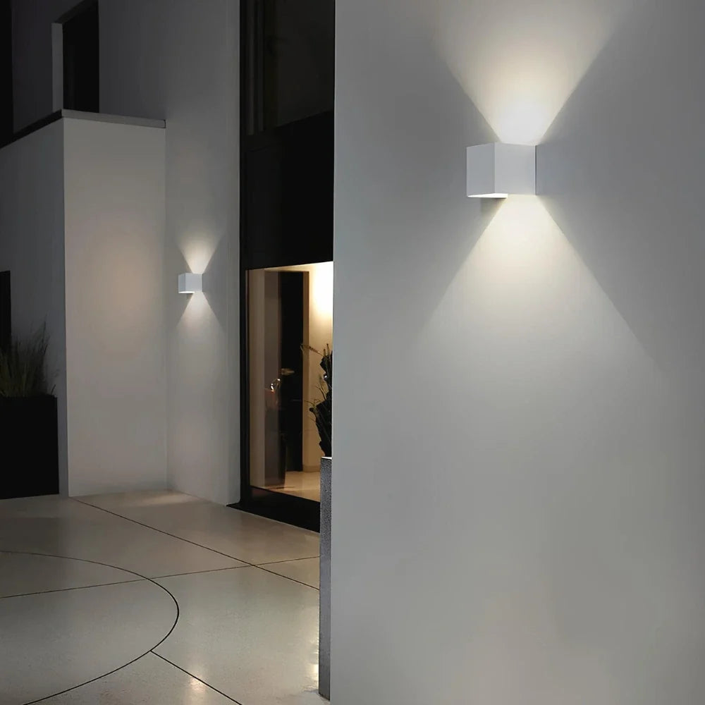 LUMARO Regulowana Lampa Ścienna