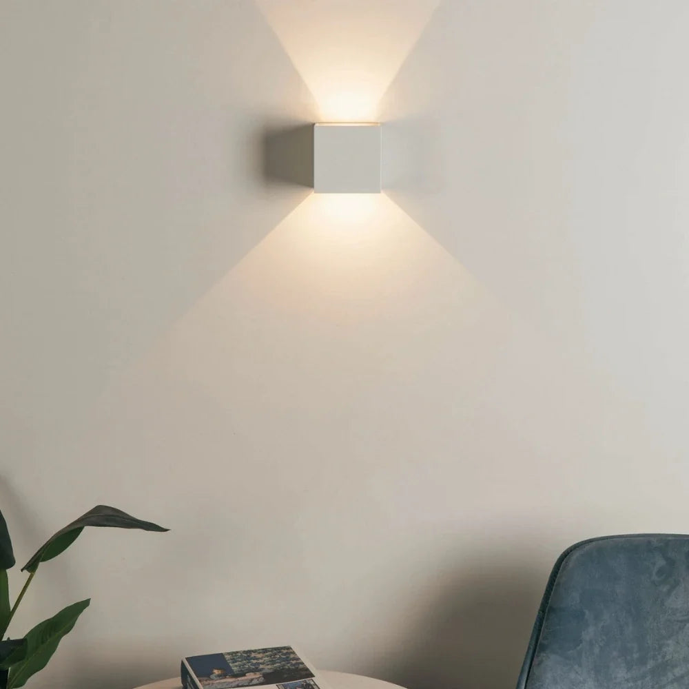 LUMARO Regulowana Lampa Ścienna