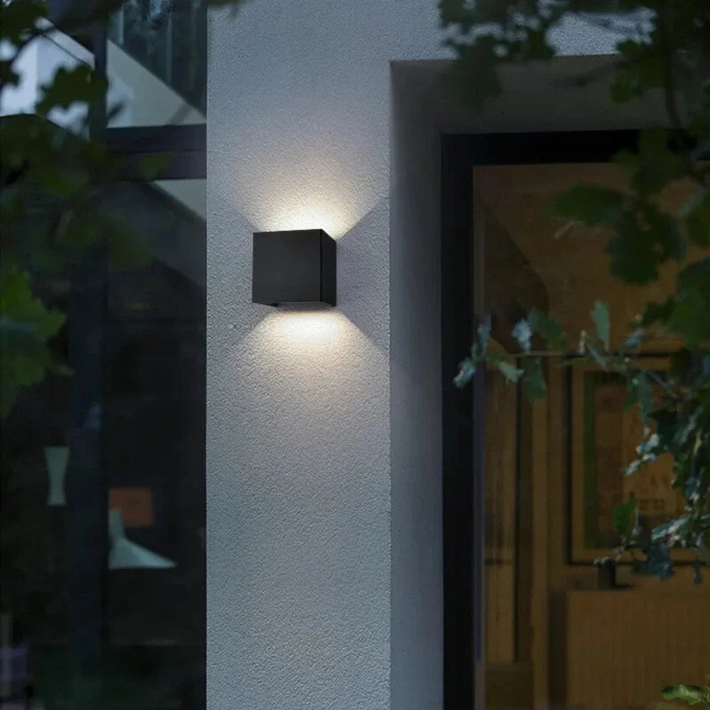 LUMARO Regulowana Lampa Ścienna