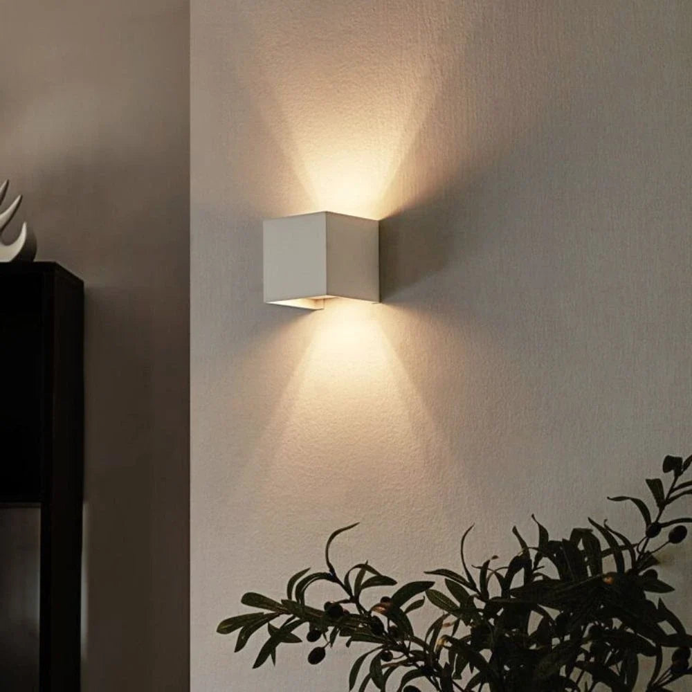 LUMARO Regulowana Lampa Ścienna