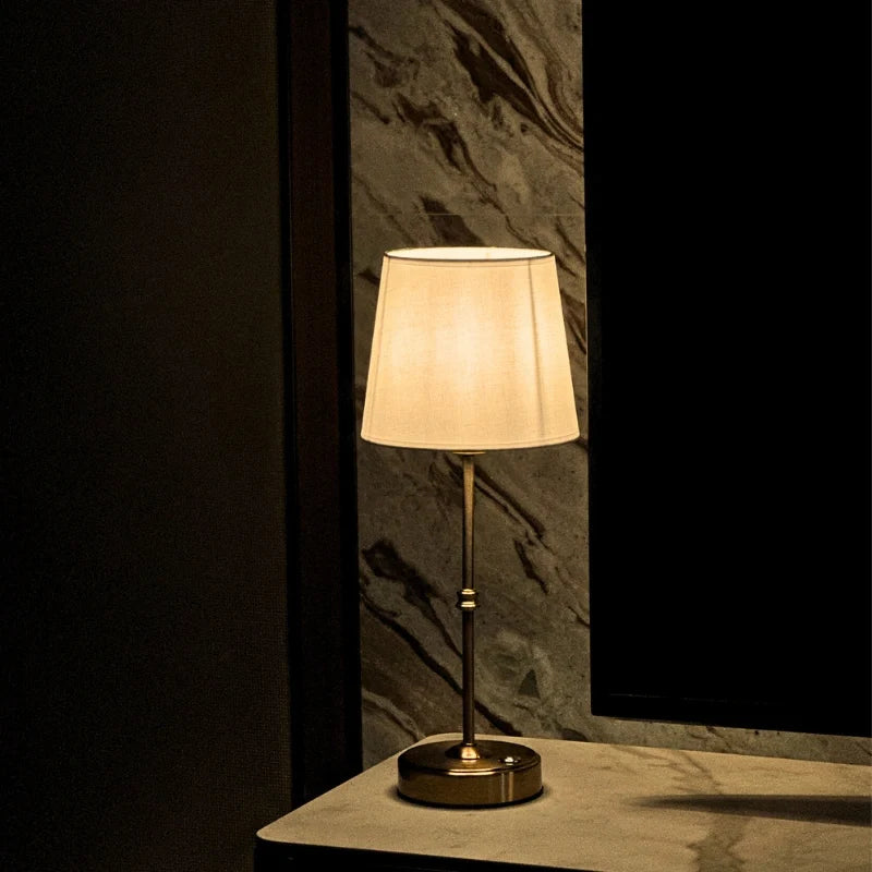 LUMARO GoldenEase