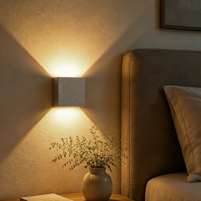 LUMARO Regulowana Lampa Ścienna
