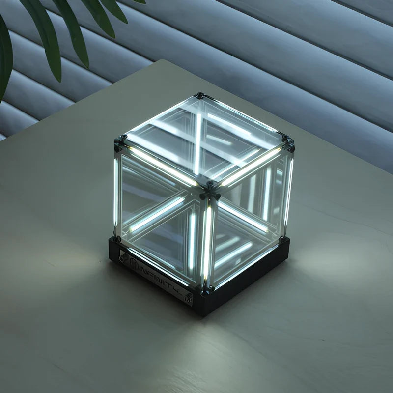 LUMARO InfinityCube
