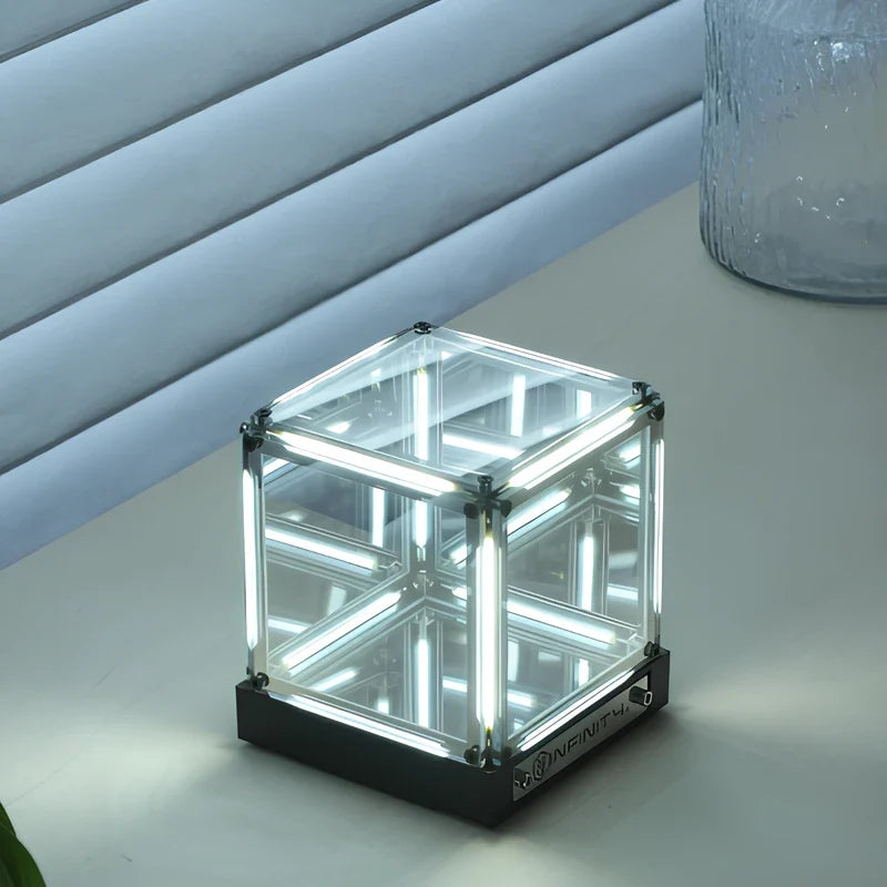 LUMARO InfinityCube