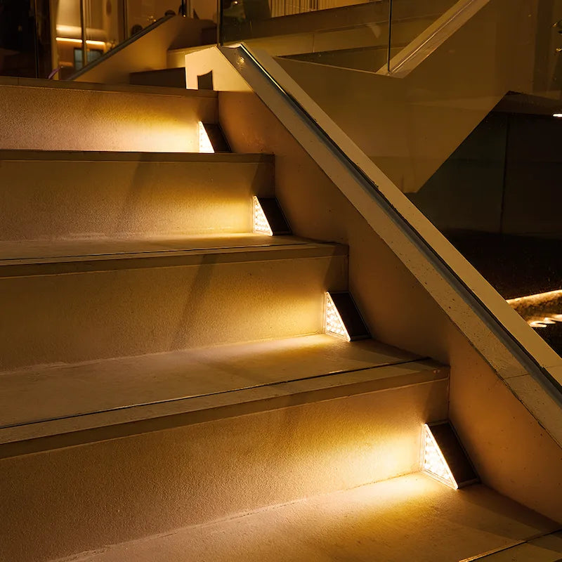LUMARO StepGlow