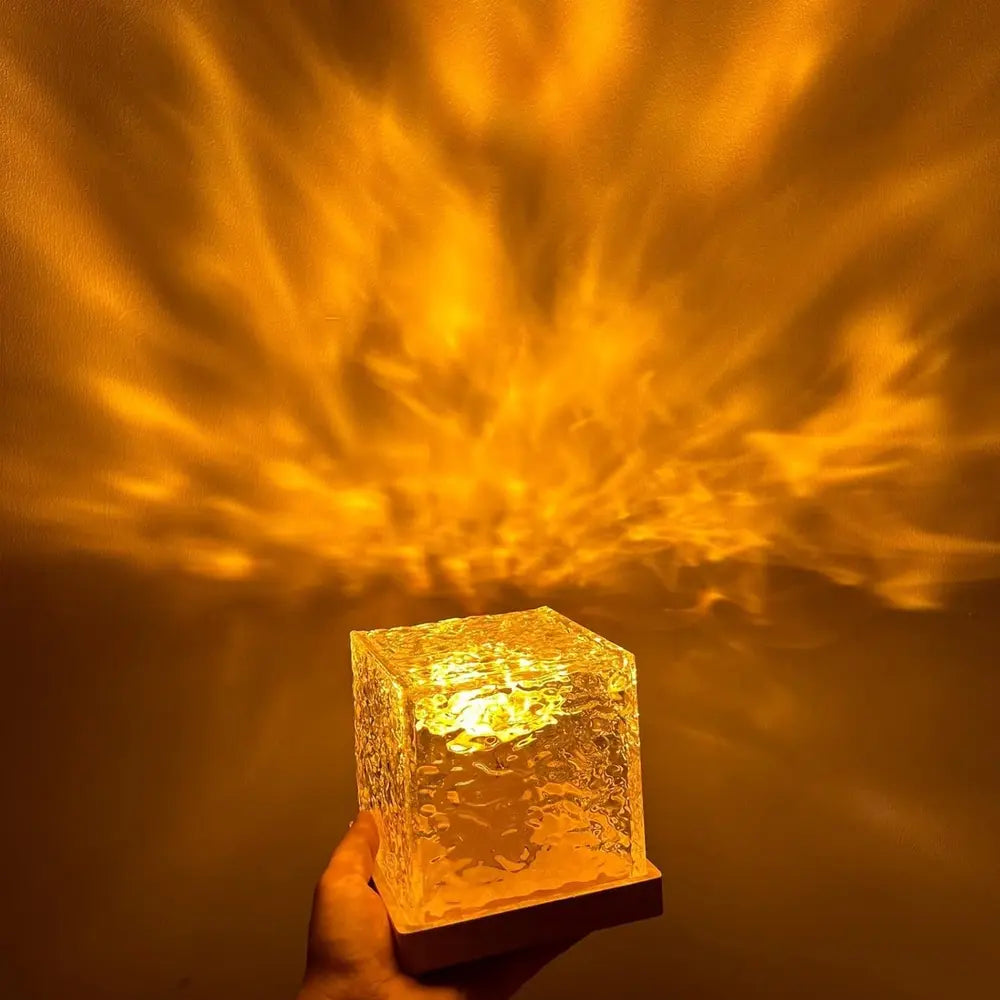 LUMARO Aurora Cube
