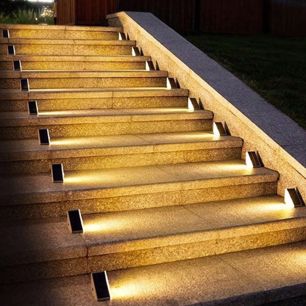 LUMARO StepGlow